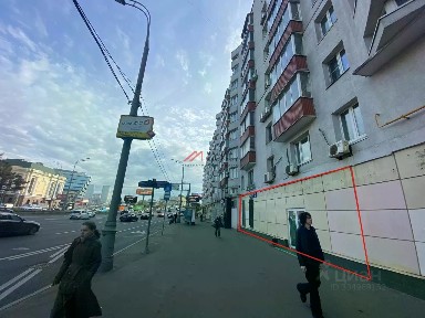 Продается торговая площадь, 167 м²