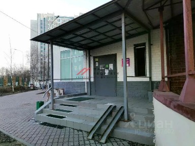 Продается торговая площадь, 160 м²