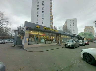 Продается торговая площадь, 372 м²