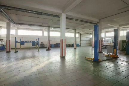 Продается готовый бизнес, 1 720 м²