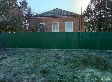 Ростовская область, Егорлыкская станица, пер. Пугачева, 22