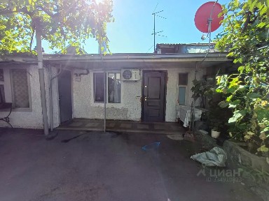 Продается 50% часть дома, 100 м²
