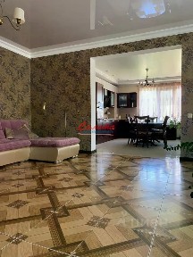 Продается 2-этажный дом, 190 м²