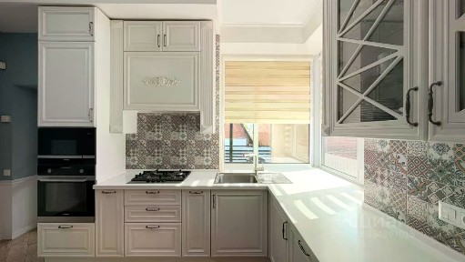 Продается 2-этажный дом, 300 м²