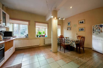 Продается 2-этажный дом, 259,7 м²