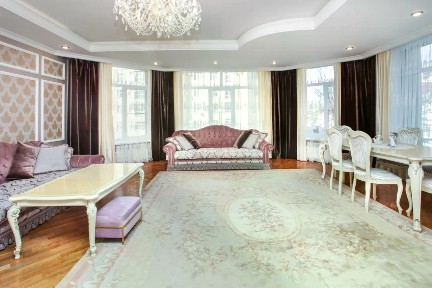 Продается 3-комн. квартира, 146,3 м²