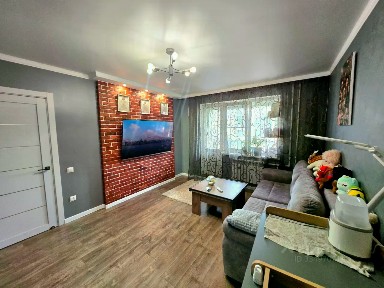 Продается 2-комн. квартира, 49,3 м²