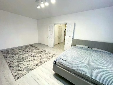 Продается 2-комн. квартира, 76,8 м²