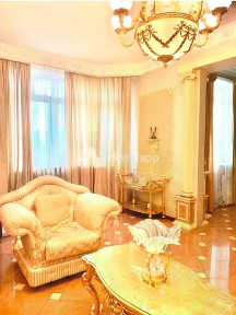 Продается 3-комн. квартира, 138 м²