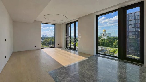 Продается 3-комн. квартира, 102 м²