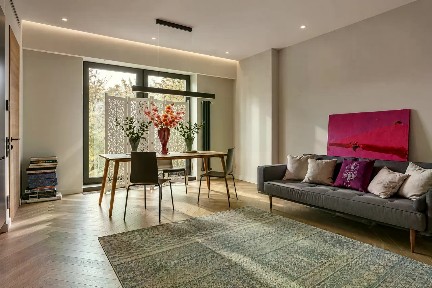 Продаются 2-комн. апартаменты, 80 м²
