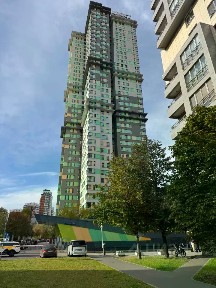Москва, СЗАО, р-н Хорошево-Мневники, ул. Саляма Адиля, 2к1