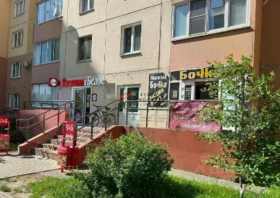 Продается торговая площадь, 142 м²