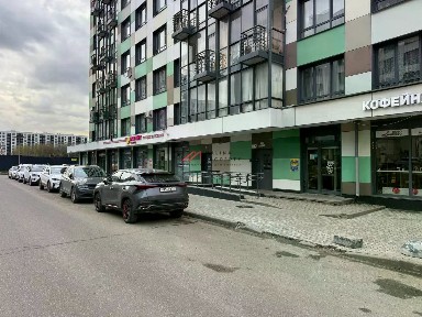 Продается торговая площадь, 277 м²