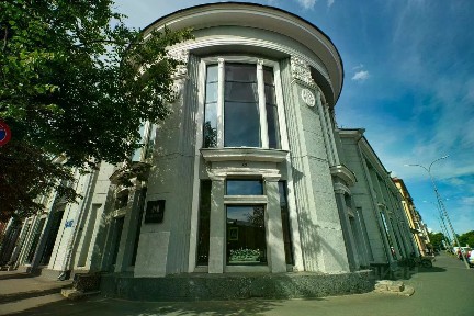 Продается помещение свободного назначения, 1 800 м²