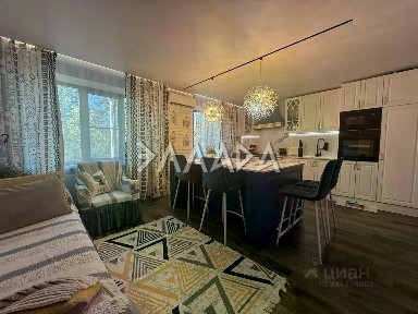 Продается 4-комн. квартира, 100 м²