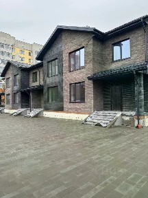 Продается 3-этажный таунхаус, 199 м²