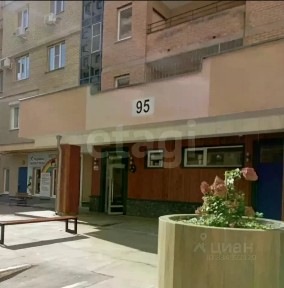 Продается 2-комн. квартира, 70 м²