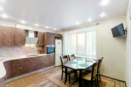 Сдается 3-комн. квартира, 127 м²