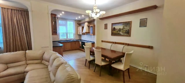 Сдается 4-комн. квартира, 160 м²