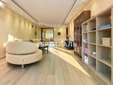 Сдается 4-комн. квартира, 130 м²