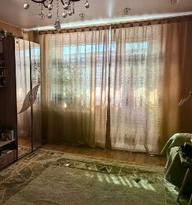 Продается 4-комн. квартира, 84 м²