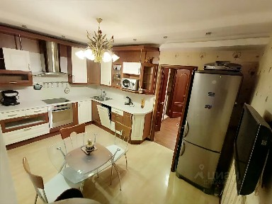Сдается 2-комн. квартира, 76 м²