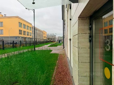 Санкт-Петербург, р-н Петродворцовый, мкр. Стрельна, просп. Буденного, 18к4