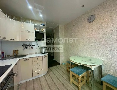 Продается 4-комн. квартира, 77,2 м²