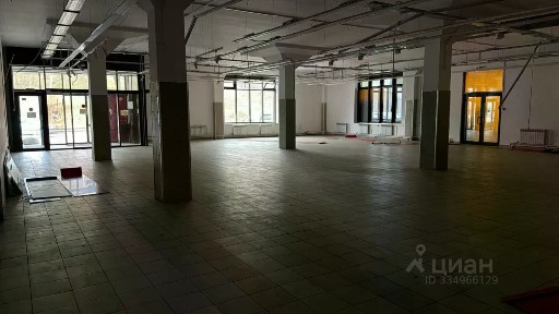 Сдается торговая площадь, 440 м²