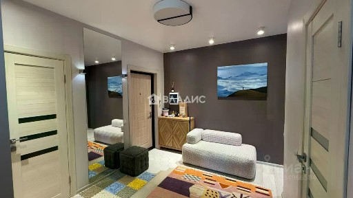 Продается 2-комн. квартира, 72 м²