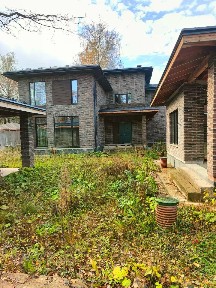 Продается 2-этажный дом, 310 м²