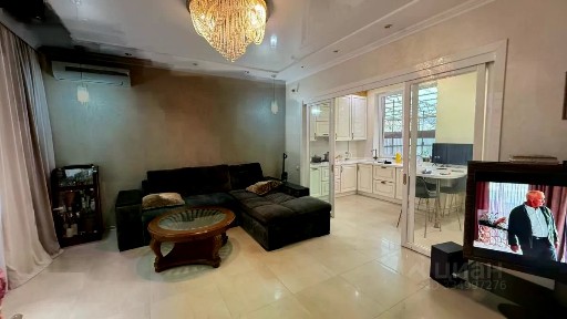 Продается 3-этажный дом, 160 м²