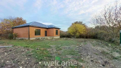 Продается 1-этажный дом, 107 м²