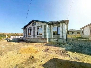 Продается 50% часть дома, 102,2 м²