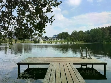 Продается 2-этажный дом, 270 м²