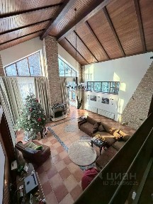 Сдается 2-этажный коттедж, 1 083 м²