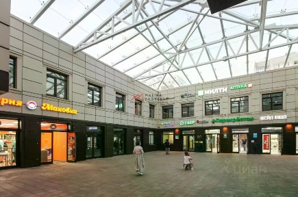 Продается торговая площадь, 7 337 м²