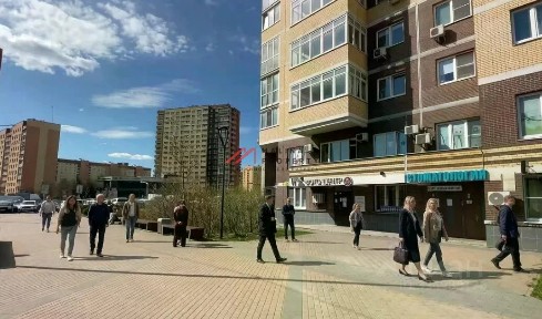 Продается торговая площадь, 220 м²