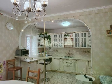 Продается 2-этажный дом, 220 м²