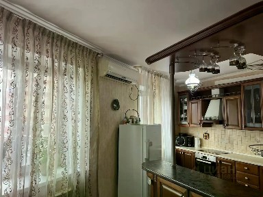 Продается 4-комн. квартира, 128 м²