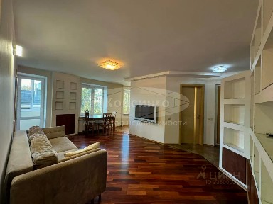 Продается 3-комн. квартира, 56,4 м²