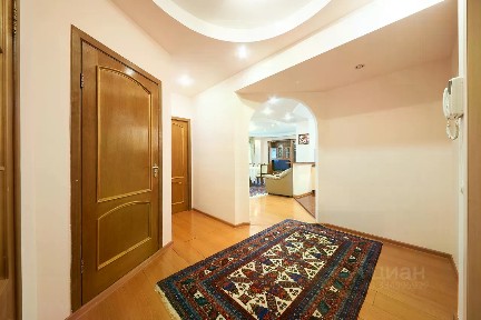 Продается 2-комн. квартира, 95,6 м²
