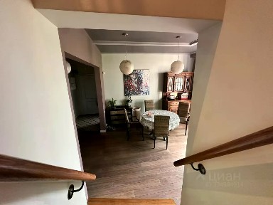 Продается 4-комн. квартира, 135,2 м²