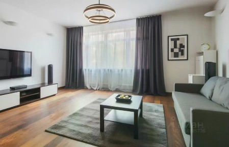 Продается 2-комн. квартира, 79 м²