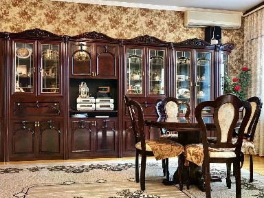 Продается 4-комн. квартира, 130 м²