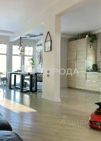 Сдается 2-этажный дом, 109 м²