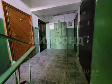Продается 4-комн. квартира, 62 м²