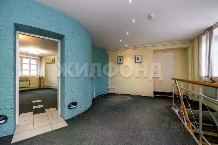 Продаются 3-комн. апартаменты, 154 м²
