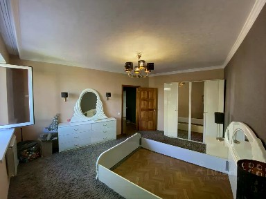 Продается 4-комн. квартира, 94 м²
